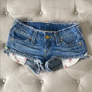 True Religion Jean Shorts! 💙